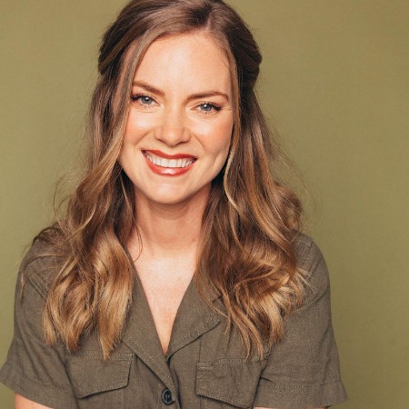 Cindy Busby has a perfect teeth.
